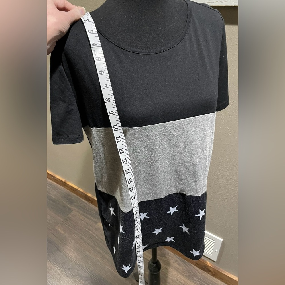 Colorblock Short Sleeve Tee-L - Picture 5 of 10